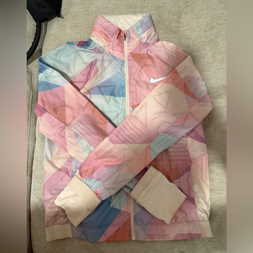 Nike Colorful Running Windbreaker / Rain Jacket